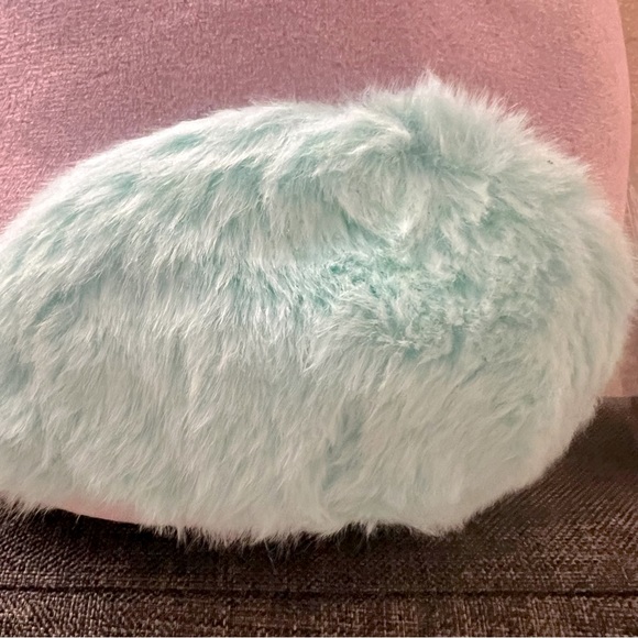 Pyle the Mushroom Squishmallow - Picture 3 of 4